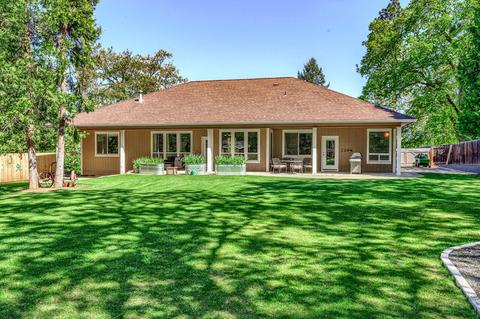 315 Summit Loop, Grants Pass, OR 97527 photo 36