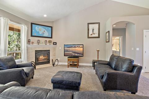 315 Summit Loop, Grants Pass, OR 97527 photo 17