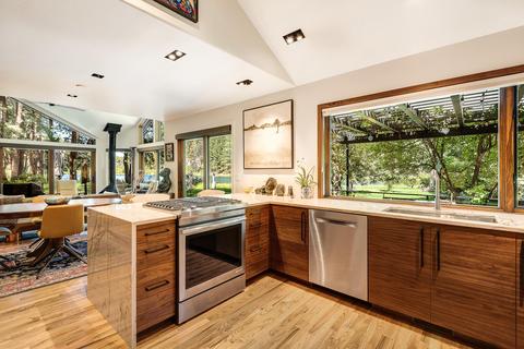 18811 Baker Rd, Bend, OR 97702 photo 8