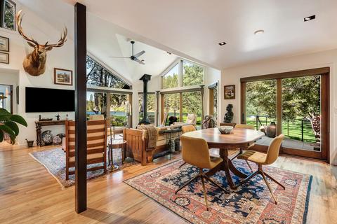 18811 Baker Rd, Bend, OR 97702 photo 3