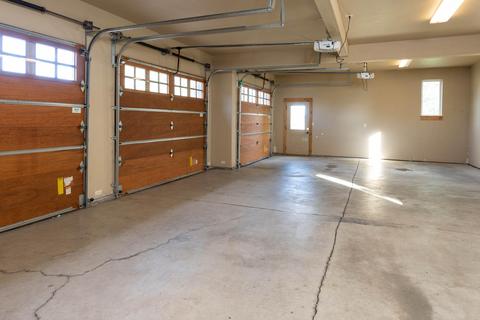 22425 Rickard Rd, Bend, OR 97702 photo 32