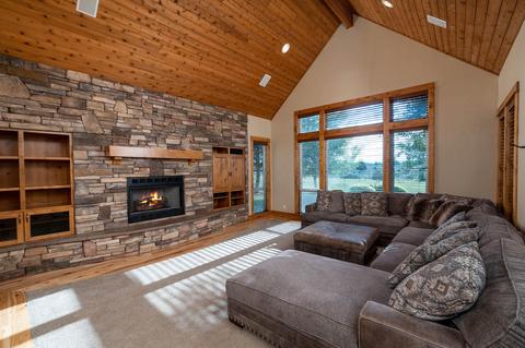 22425 Rickard Rd, Bend, OR 97702 photo 13