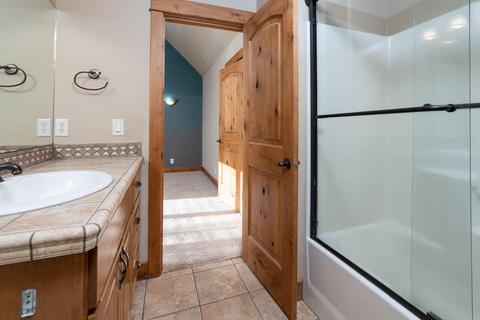 22425 Rickard Rd, Bend, OR 97702 photo 28