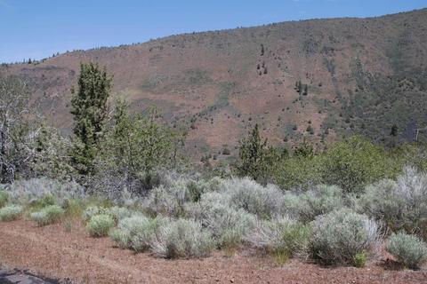 peregrine heights LOT 38, Klamath Falls, OR 97601