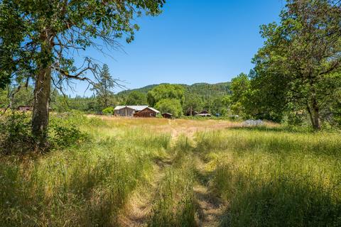 111 Loper Ln, Trail, OR 97541 photo 8
