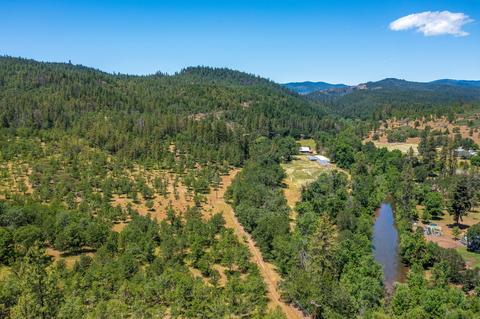 111 Loper Ln, Trail, OR 97541 photo 1