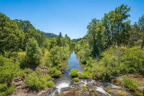 111 Loper Ln, Trail, OR 97541 photo 2