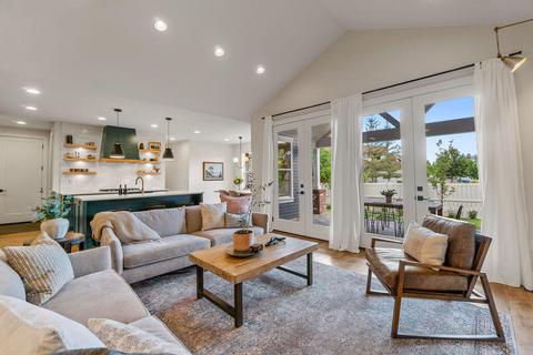 63080 Casey Pl, Bend, OR 97703 photo 9