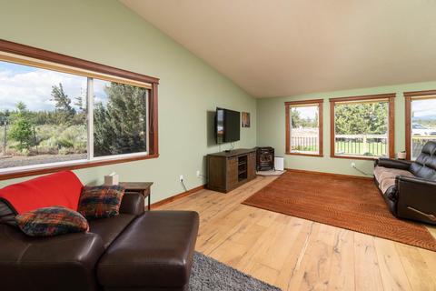 17430 Plainview Rd, Bend, OR 97703 photo 8