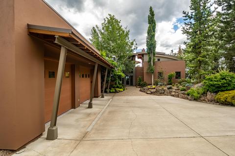 668 NW Stonepine Dr, Bend, OR 97703 photo 4