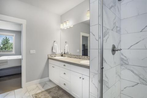 1288 NE Hoover Loop, Bend, OR 97701 photo 21