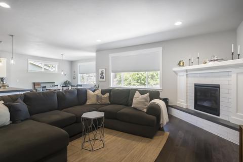 1288 NE Hoover Loop, Bend, OR 97701 photo 7