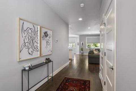 1288 NE Hoover Loop, Bend, OR 97701 photo 5