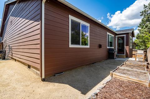 1288 NE Hoover Loop, Bend, OR 97701 photo 28