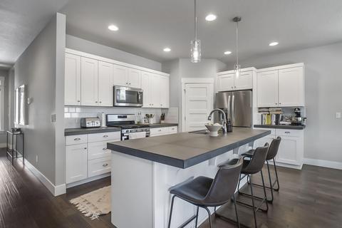 1288 NE Hoover Loop, Bend, OR 97701 photo 11