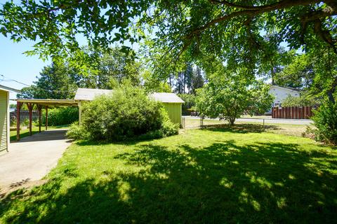 411 W Fifth St, Phoenix, OR 97535 photo 25