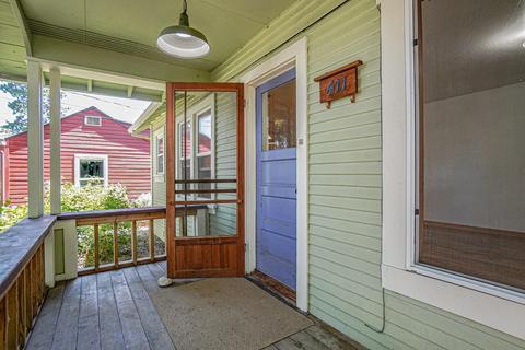 411 W Fifth St, Phoenix, OR 97535 photo 2