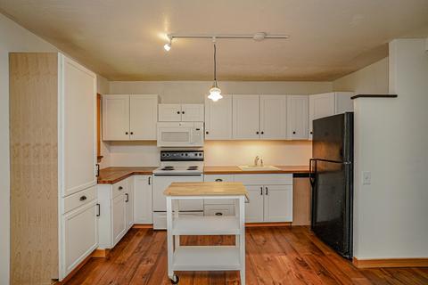 411 W Fifth St, Phoenix, OR 97535 photo 11