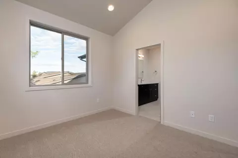 20331 SE Jack Benny Loop, Bend, OR 97702 photo 17