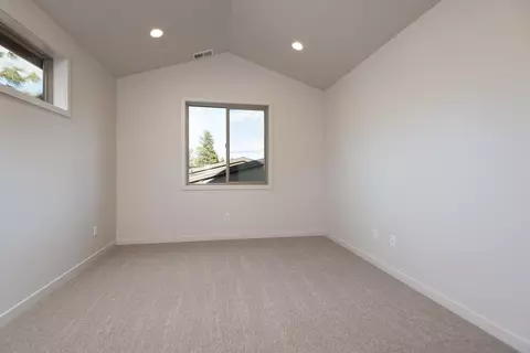 20331 SE Jack Benny Loop, Bend, OR 97702 photo 19
