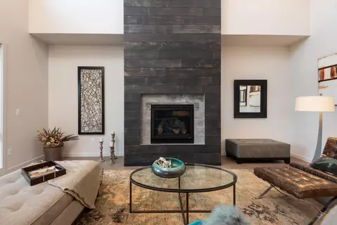 20331 SE Jack Benny Loop, Bend, OR 97702 photo 4