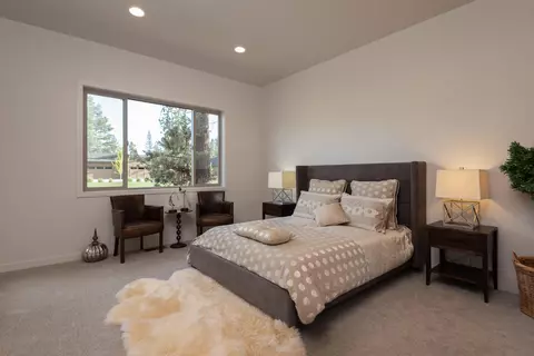20331 SE Jack Benny Loop, Bend, OR 97702 photo 14
