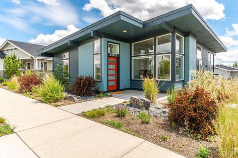 60085 SE Ruby Peak Loop, Bend, OR 97702 photo 1