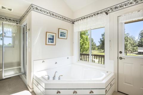 60696 Tekampe Rd, Bend, OR 97702 photo 23