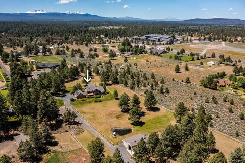 60696 Tekampe Rd, Bend, OR 97702 photo 4