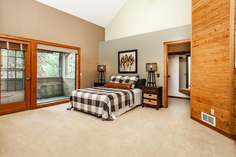 63349 Saddleback Dr, Bend, OR 97703 photo 28