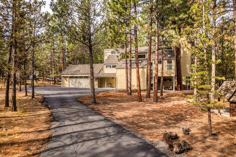 63349 Saddleback Dr, Bend, OR 97703 photo 2