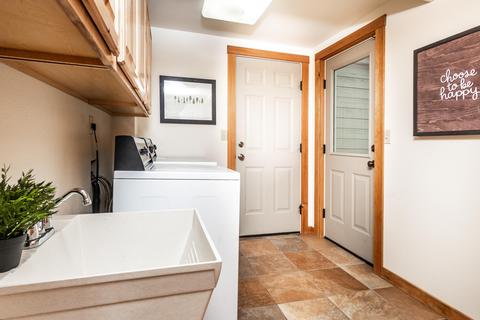 63349 Saddleback Dr, Bend, OR 97703 photo 46
