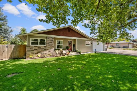 3292 Grant Rd, Central Point, OR 97502 photo 1