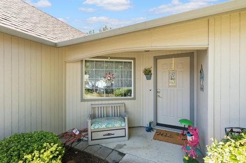 490 Merlee Cir, Eagle Point, OR 97524 photo 5