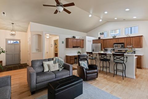 19505 Fishhawk Loop, Bend, OR 97702 photo 3