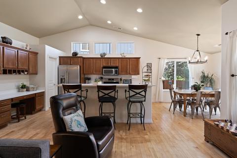 19505 Fishhawk Loop, Bend, OR 97702 photo 12