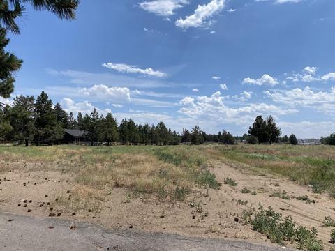 62750 Eagle Rd, Bend, OR 97701 photo 2