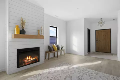 Bedroom - 350 Arrowhead Trl, Eagle Point, OR 97524 photo 1 of 1