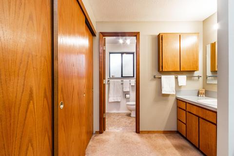 19600 Apache Rd, Bend, OR 97702 photo 13
