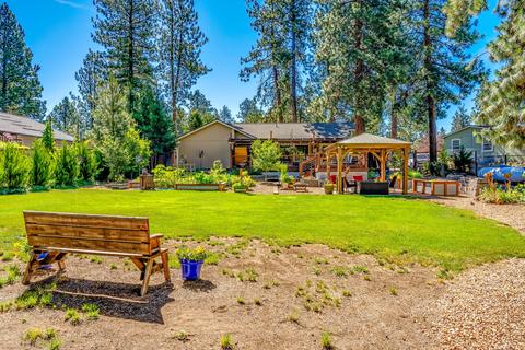 19600 Apache Rd, Bend, OR 97702 photo 2