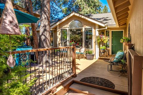 19600 Apache Rd, Bend, OR 97702 photo 3