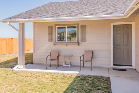 601 E A St, Culver, OR 97734 photo 3