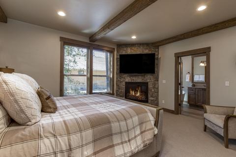 56462 Sunstone Loop, Bend, OR 97707 photo 22