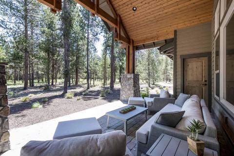 56462 Sunstone Loop, Bend, OR 97707 photo 3