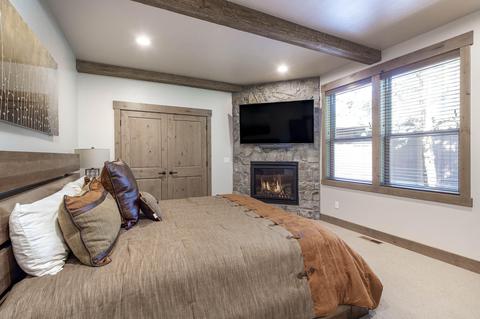 56462 Sunstone Loop, Bend, OR 97707 photo 27
