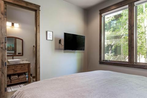 56676 Dancing Rock Loop, Bend, OR 97707 photo 24
