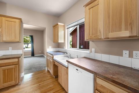 20651 Jayhawk Ln, Bend, OR 97702 photo 10