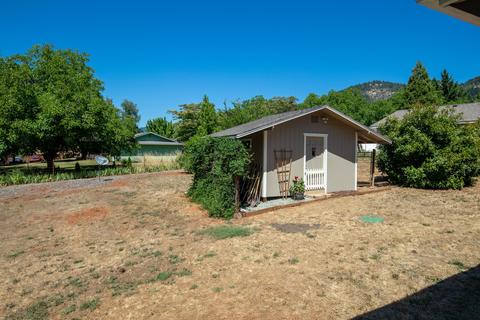 254 Summit Loop, Grants Pass, OR 97527 photo 31