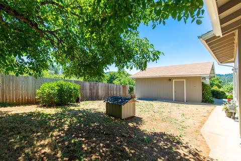 254 Summit Loop, Grants Pass, OR 97527 photo 34