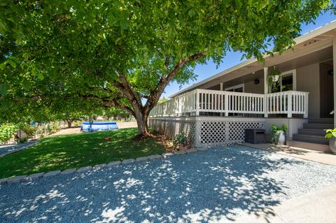 254 Summit Loop, Grants Pass, OR 97527 photo 5